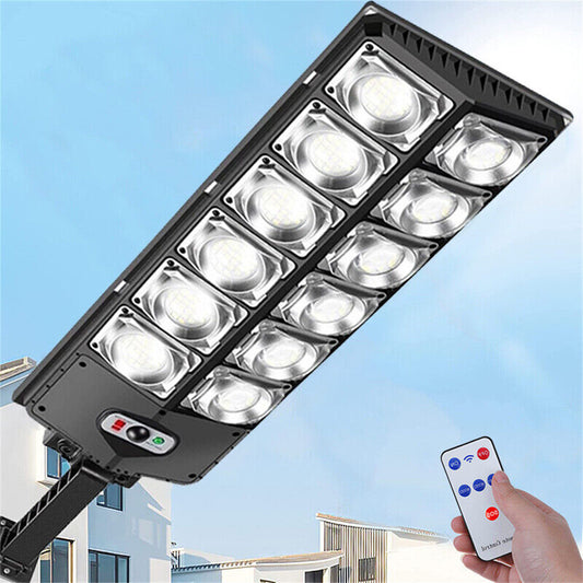 Super Bright Solar Street Lights, 5500LM 6500K Ultra Bright Dusk to Dawn Motion Sensor Solar Lights with Remote Control, Security Wall Light Parking Lot Road Lamp for Garden Yard Patio